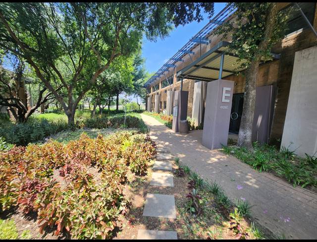385.40M² OFFICE TO LET IN RANDJESPARK